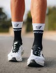 Compressport Mid Compression Socks Black / White